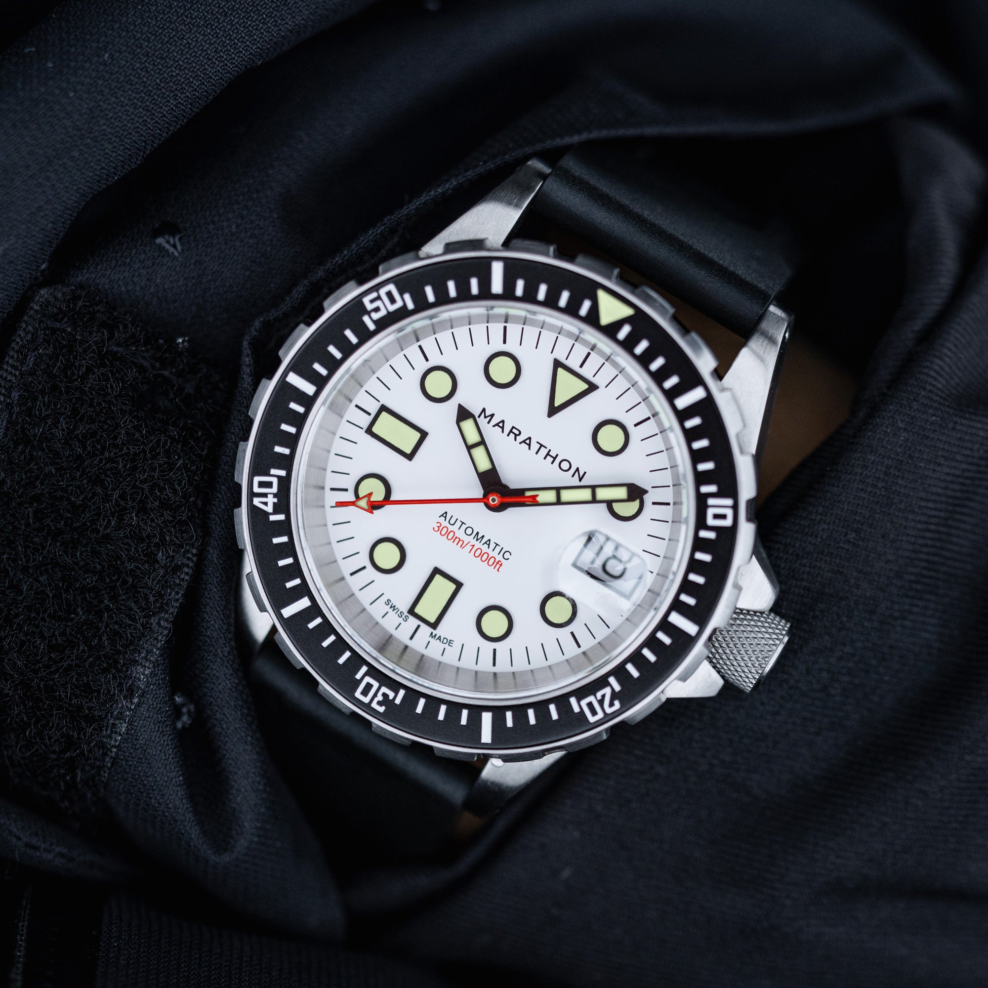 Montre Arctic Original SAR 41 mm avec date sur bracelet en caoutchouc 3 pièces (OSAR-D)