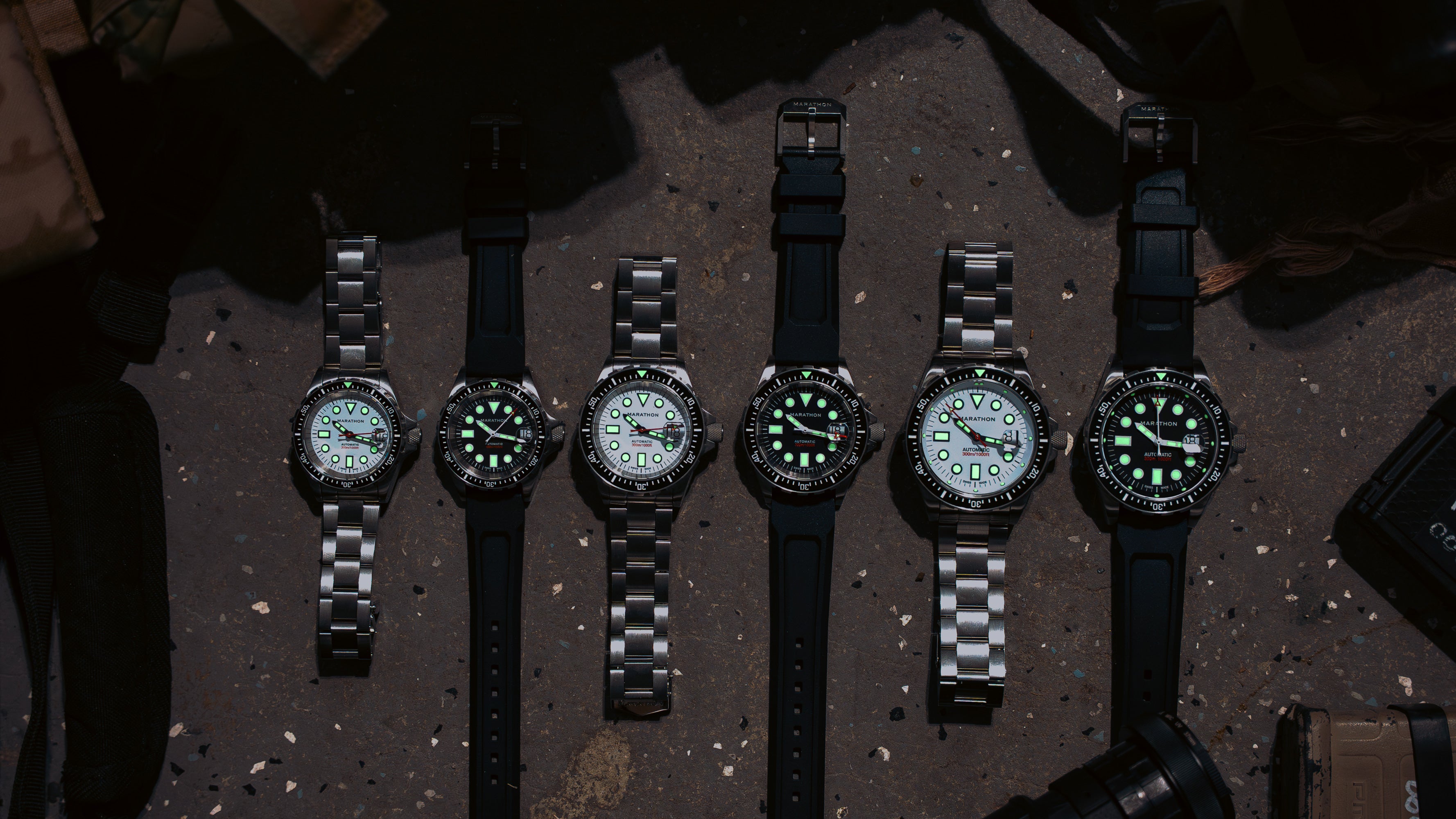 46mm Arctic Original SAR w/ Date with Stainless Steel Bracelet (OSAR-D) image