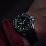 Grand modèle de plongée automatique de 41 mm ( GSAR )