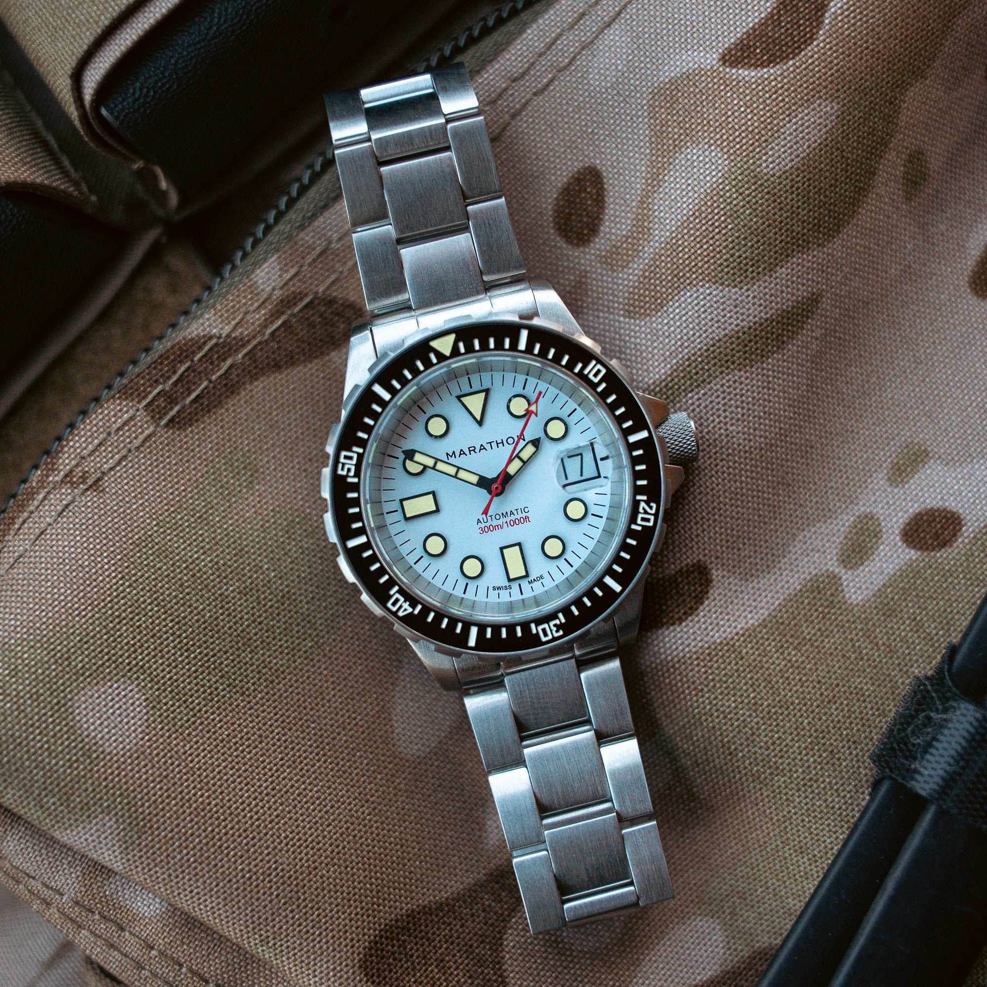 Montre Arctic Original SAR 36 mm avec date et bracelet en acier inoxydable (OSAR-D)
