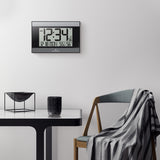 Reloj de pared digital atómico con retroiluminación automática image