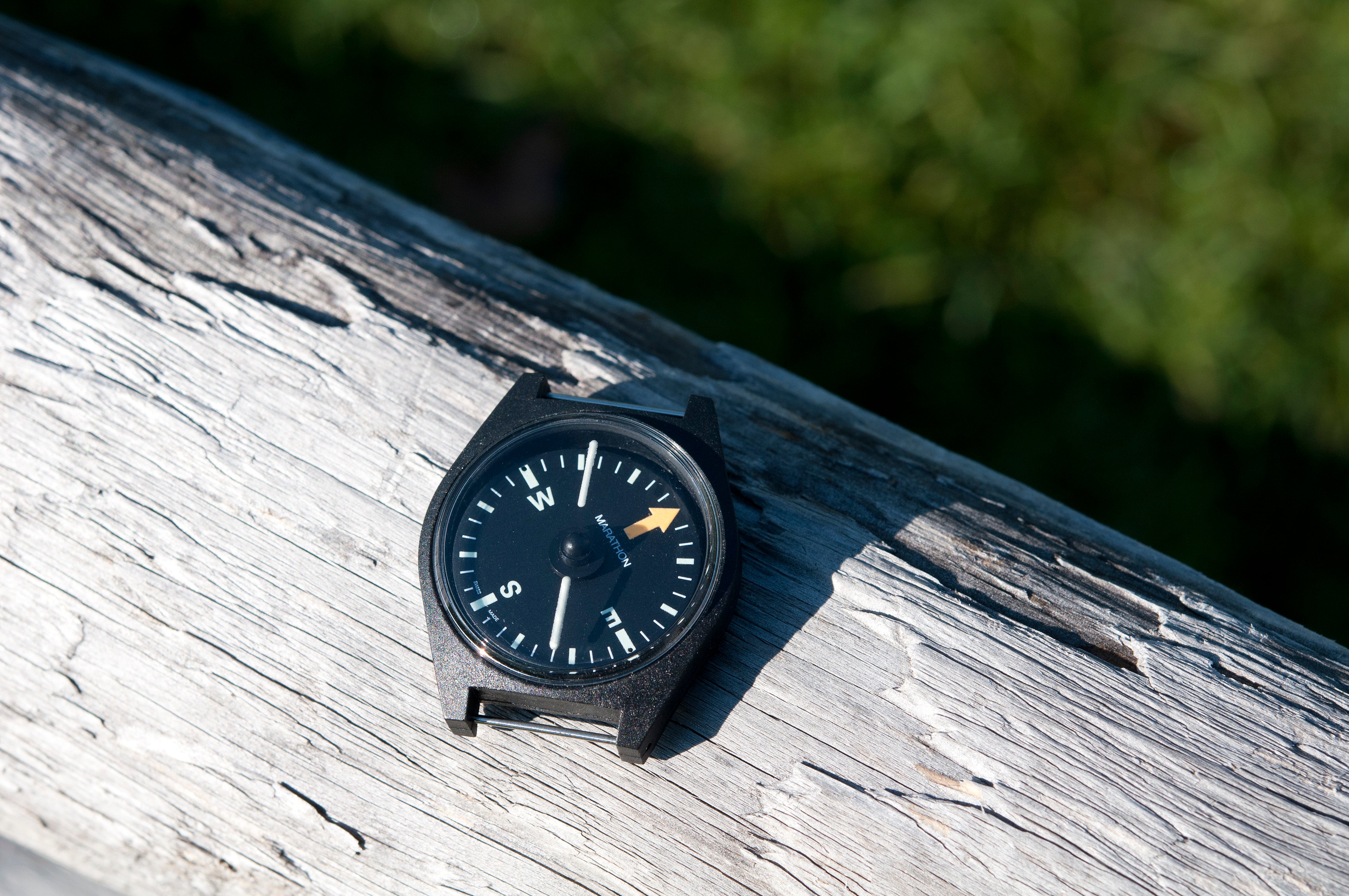 Unmounted Wrist Compass Glow in the Dark - marathonwatch
