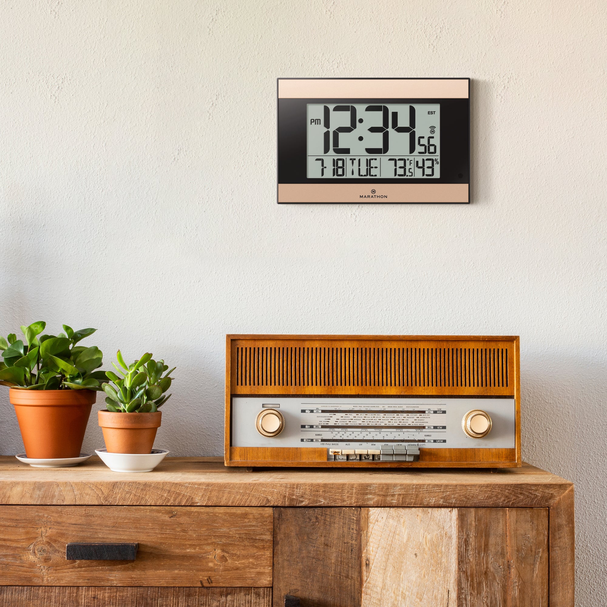 Reloj de pared digital atómico con retroiluminación automática